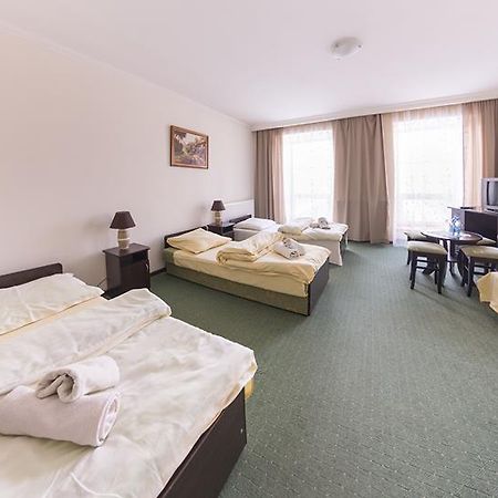 Stary Dwor Bed and Breakfast Żywiec Exteriör bild