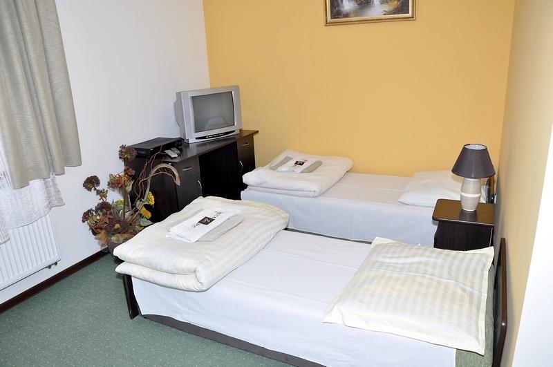 Stary Dwor Bed and Breakfast Żywiec Exteriör bild